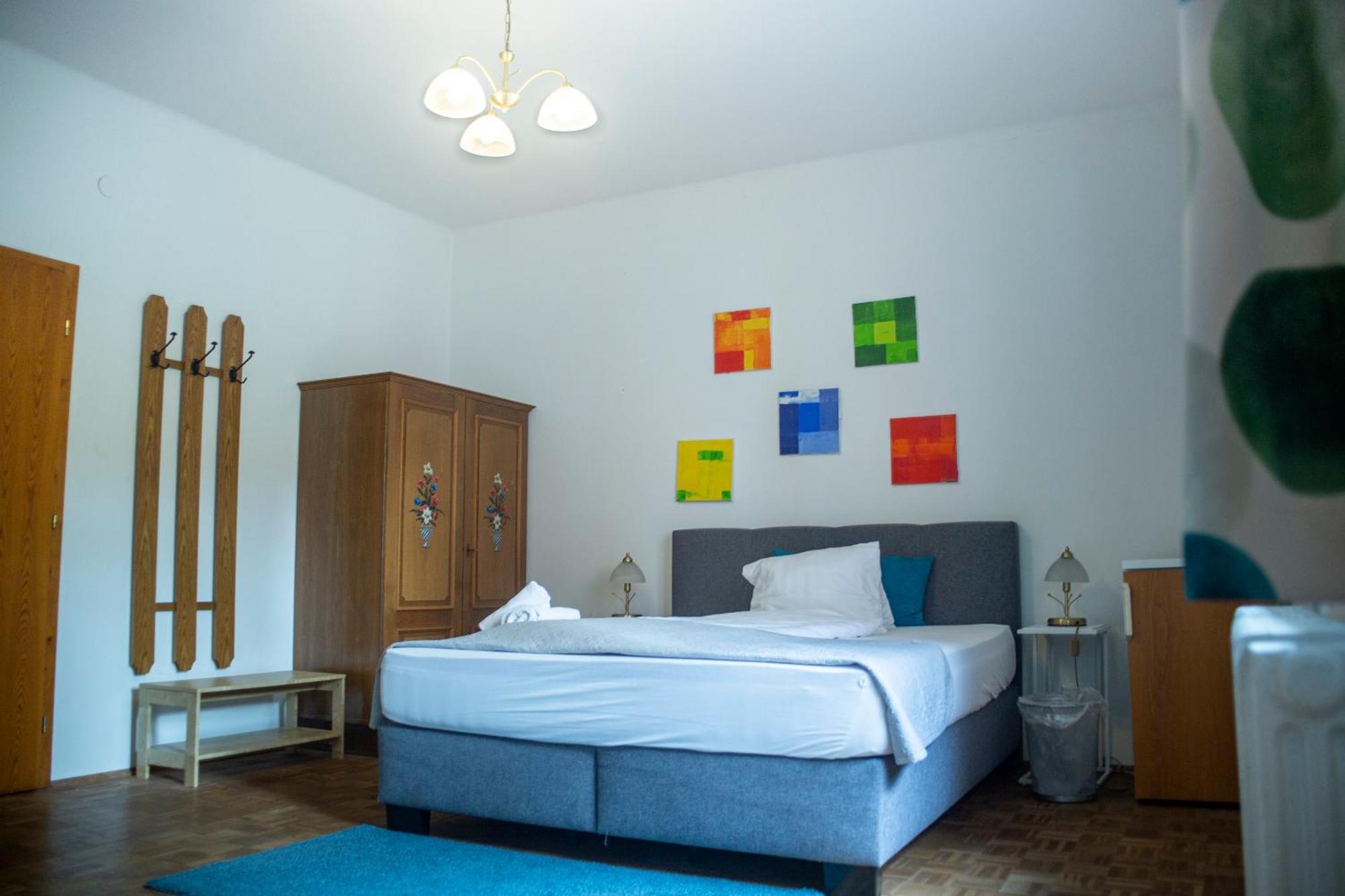 Trend Lokal-Rooms-Bar فروهينليتين المظهر الخارجي الصورة
